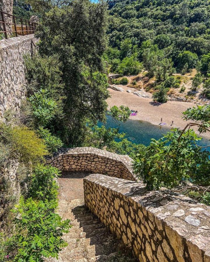 Entre Uzes Et Le Pont Du Gard Le Cocon De Sophia A Deux Pas Des Gorges Du Gardon Apartment Collias Екстериор снимка
