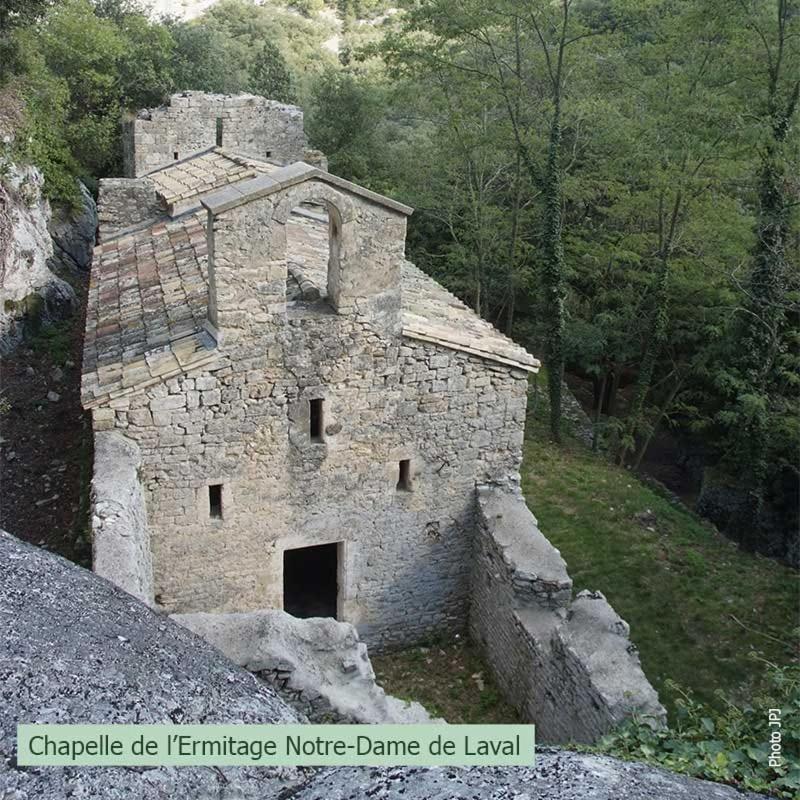 Entre Uzes Et Le Pont Du Gard Le Cocon De Sophia A Deux Pas Des Gorges Du Gardon Apartment Collias Екстериор снимка
